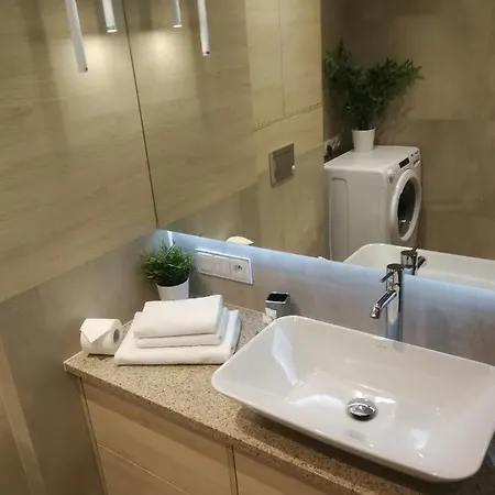 Nova - Rakowicka * 크라쿠프